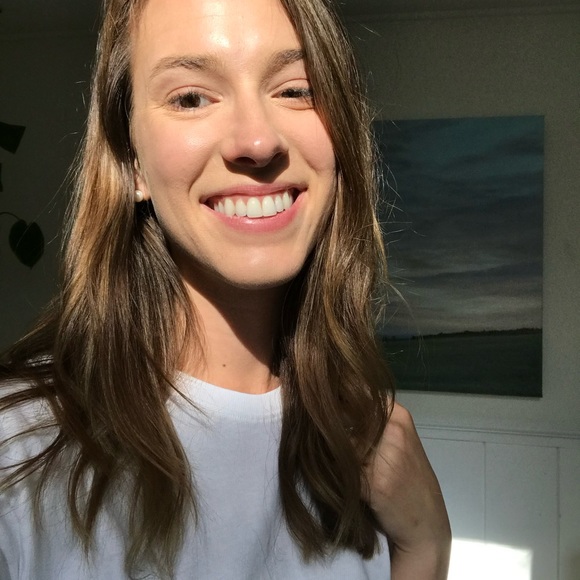 Meet your Posher, Emily - Picture 1 of 1